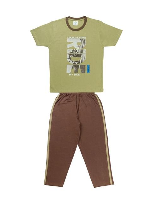 todd-n-teen-kids-printed-green-&-brown-t-shirt-with-trackpants