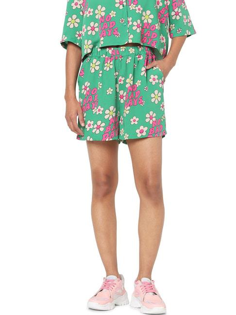 only-green-regular-fit-printed-shorts