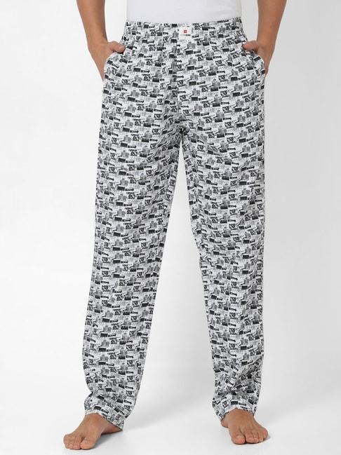 underjeans-by-spykar-white-&-black-printed-pyjamas
