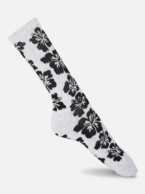 forever-21-grey-&-black-floral-socks