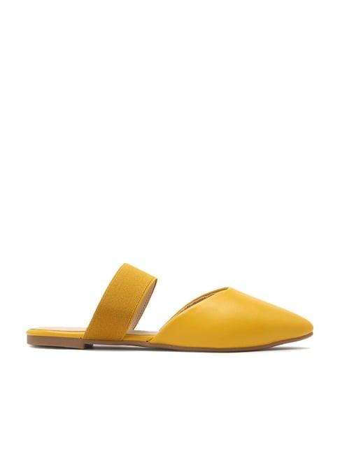 van-heusen-women's-yellow-mule-shoes