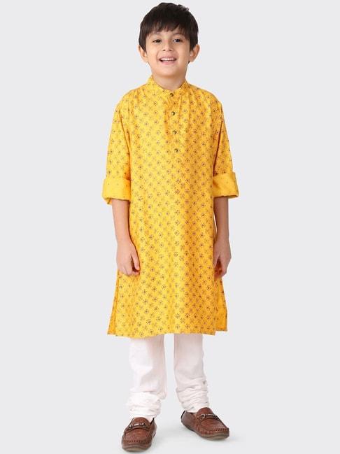 fabindia-kids-yellow-printed-full-sleeves-kurta