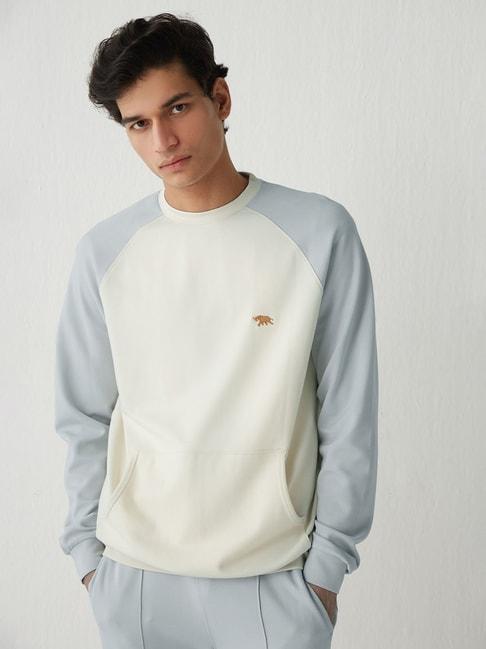 andamen-off-white--regular-fit-sweatshirt