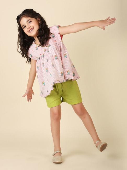 fabindia-kids-pink-&-green-floral-print-top-with-shorts