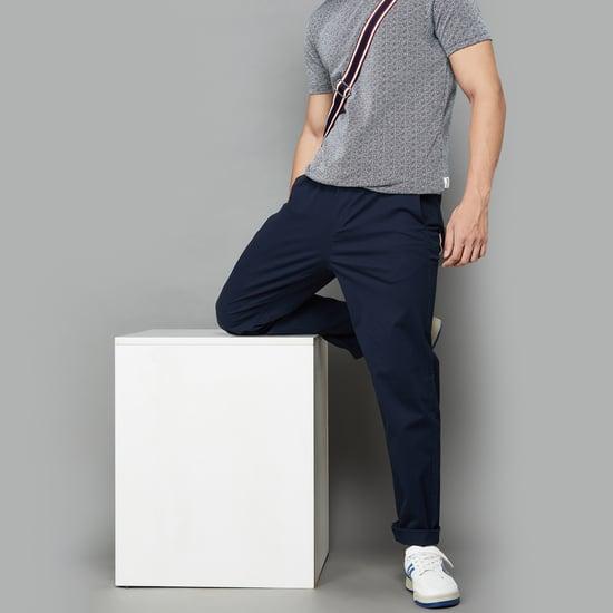 denimize-men-solid-regular-fit-casual-trousers