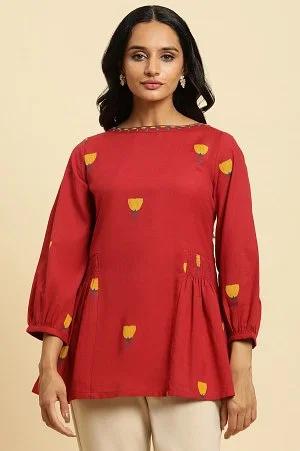 red-yarn-dye-top-with-smocking