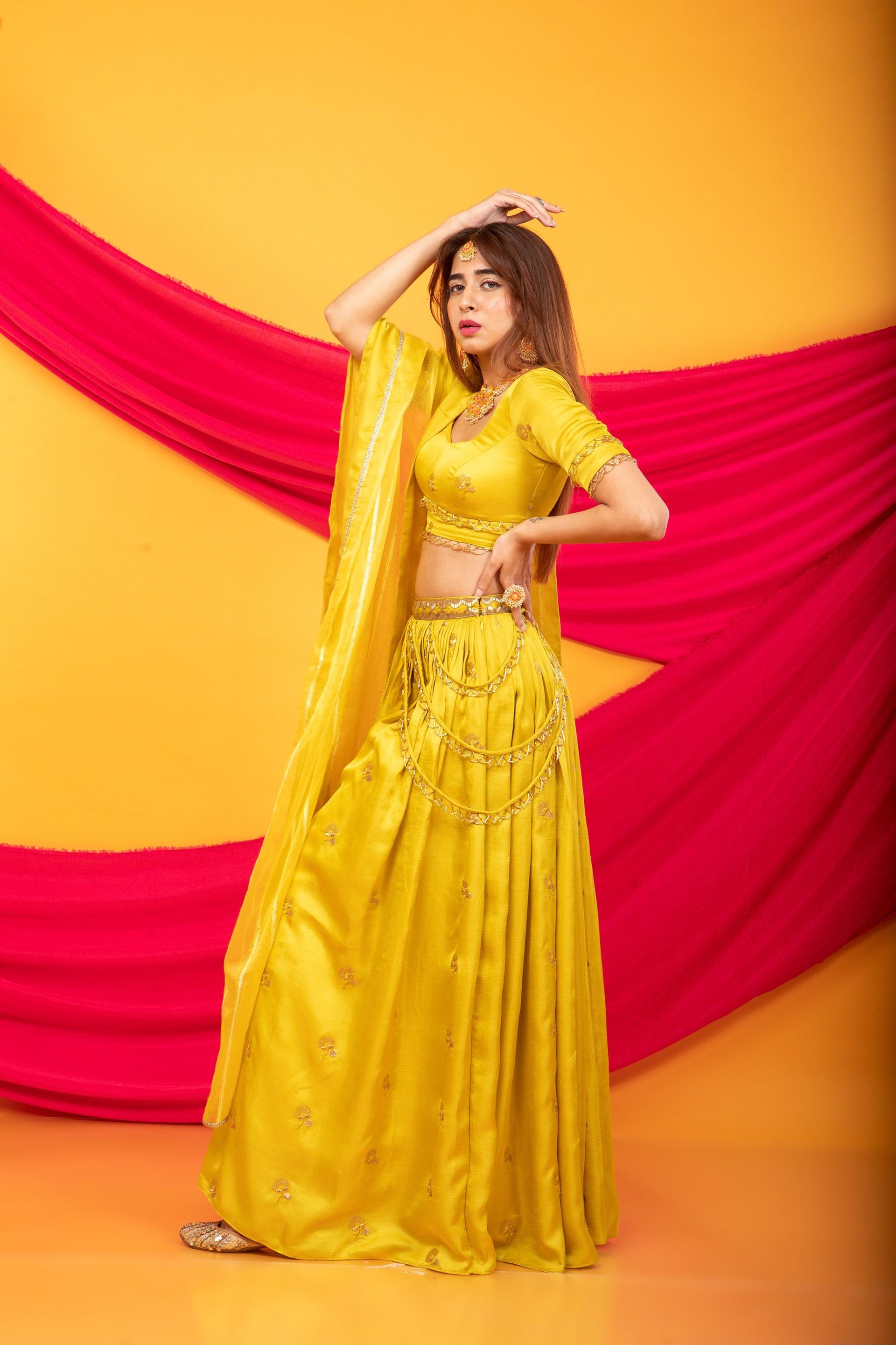 gulkari-lehenga-blouse-set-canary-yellow