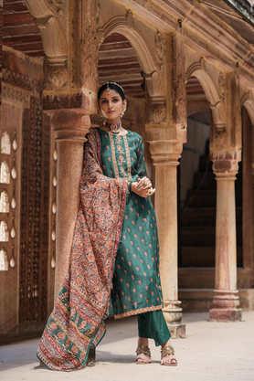 embroidered-calf-length-silk-woven-women's-kurta-set---green