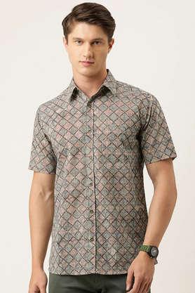 geometric-cotton-regular-fit-men's-casual-shirt---multi