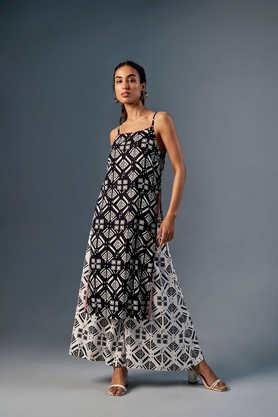 printed-full-length-viscose-woven-women's-kurta-set---black