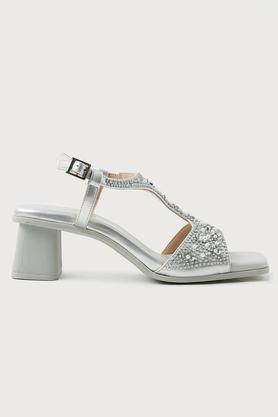 polyurethane-slipon-women's-ethnic-block-heel-mules---grey