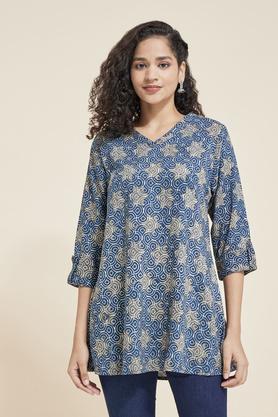 printed-rayon-v-neck-womens-casual-wear-tunic---blue