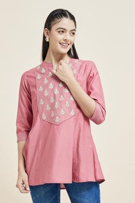 embroidered-viscose-u-neck-women's-casual-wear-tunic---pink