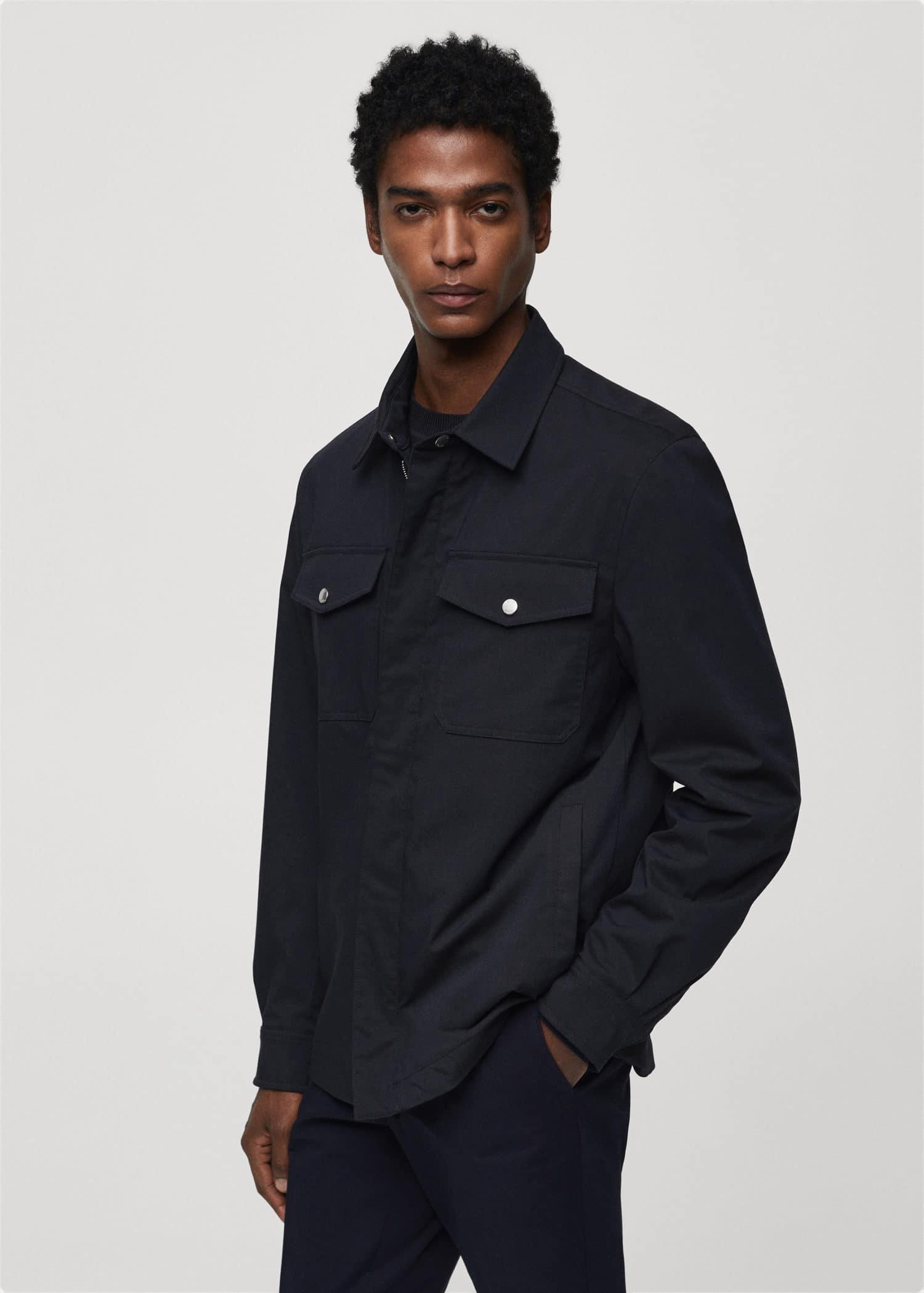 water-repellent-jacket-with-pockets