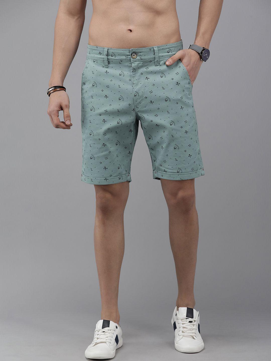 roadster-men-turquoise-blue-&-black-conversational-printed-regular-fit-chino-shorts