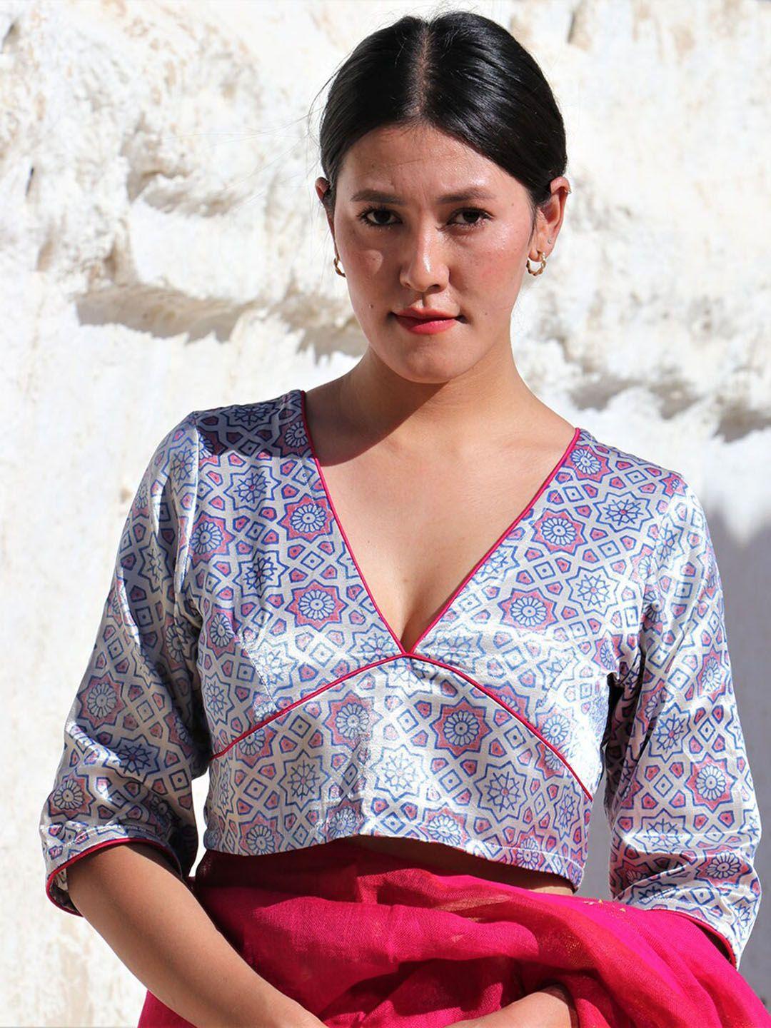 chidiyaa-women-red-and-silver-blockprinted-mashru-silk-saree-blouse