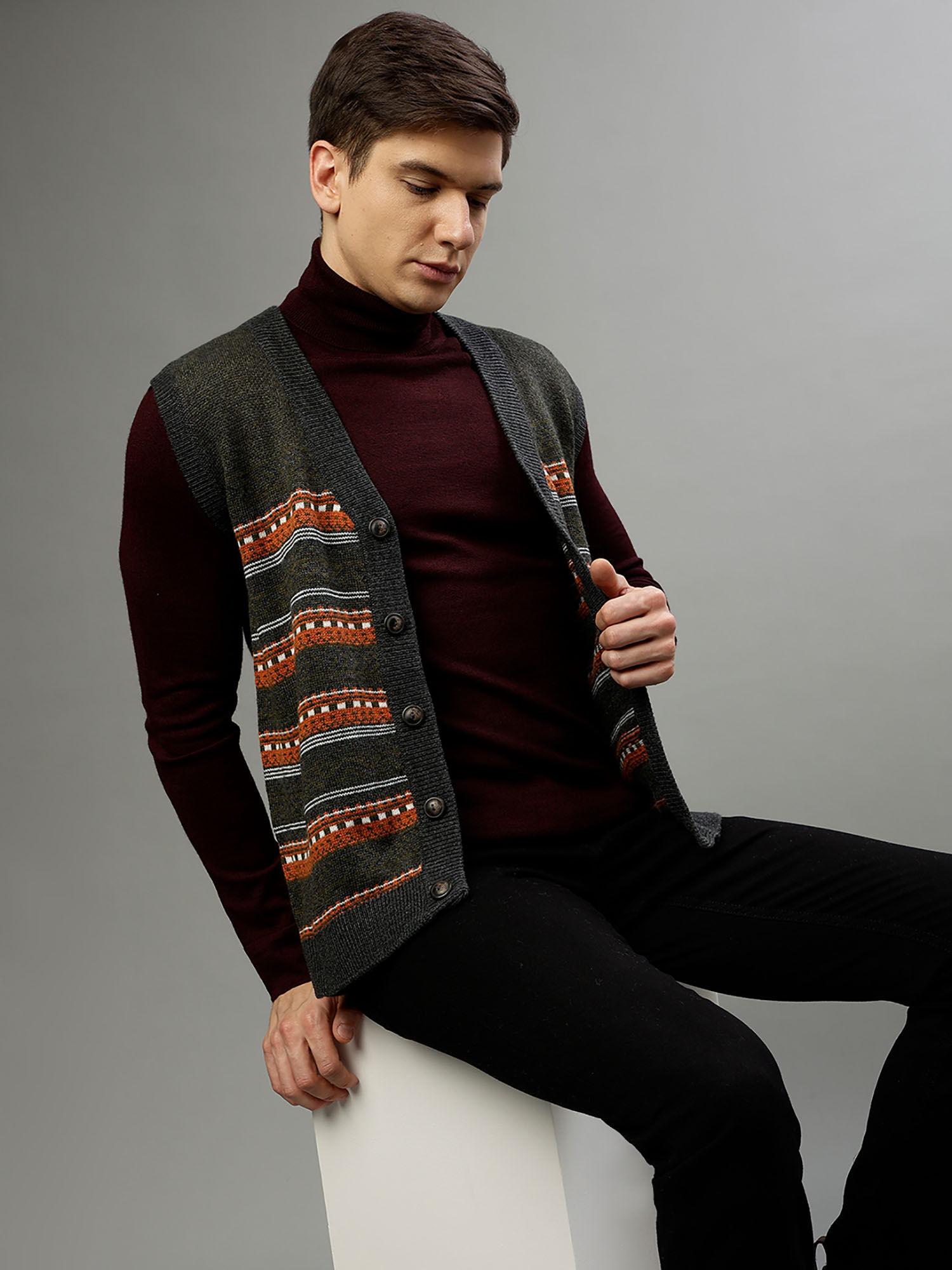 men-woven-v-neck-sleeveless-sweater