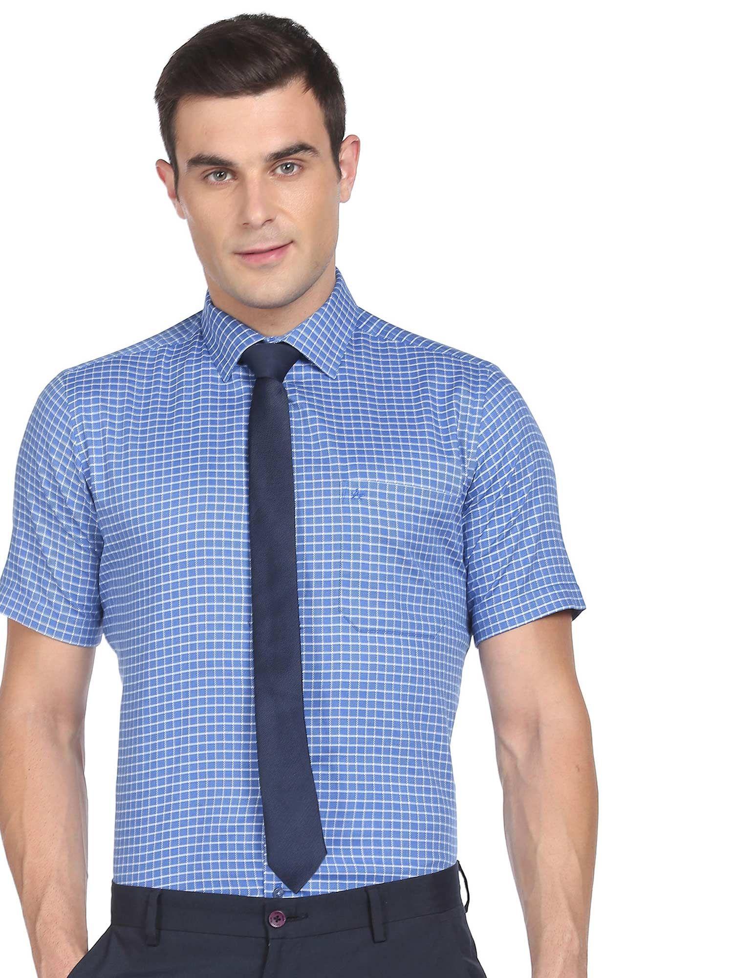 men-blue-short-sleeve-check-formal-shirt