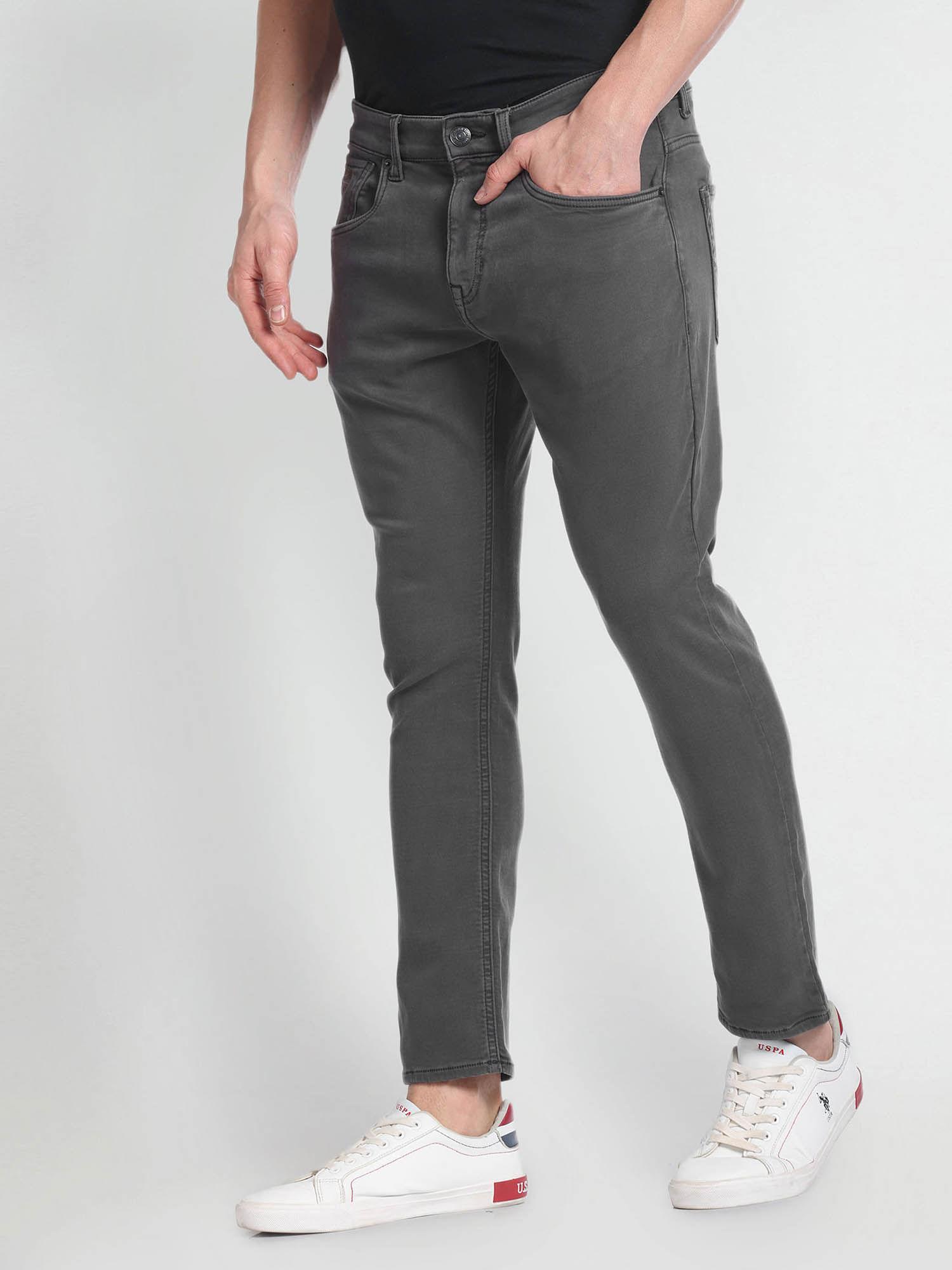 Cropped Tapered Fit Clean Look Jeans
