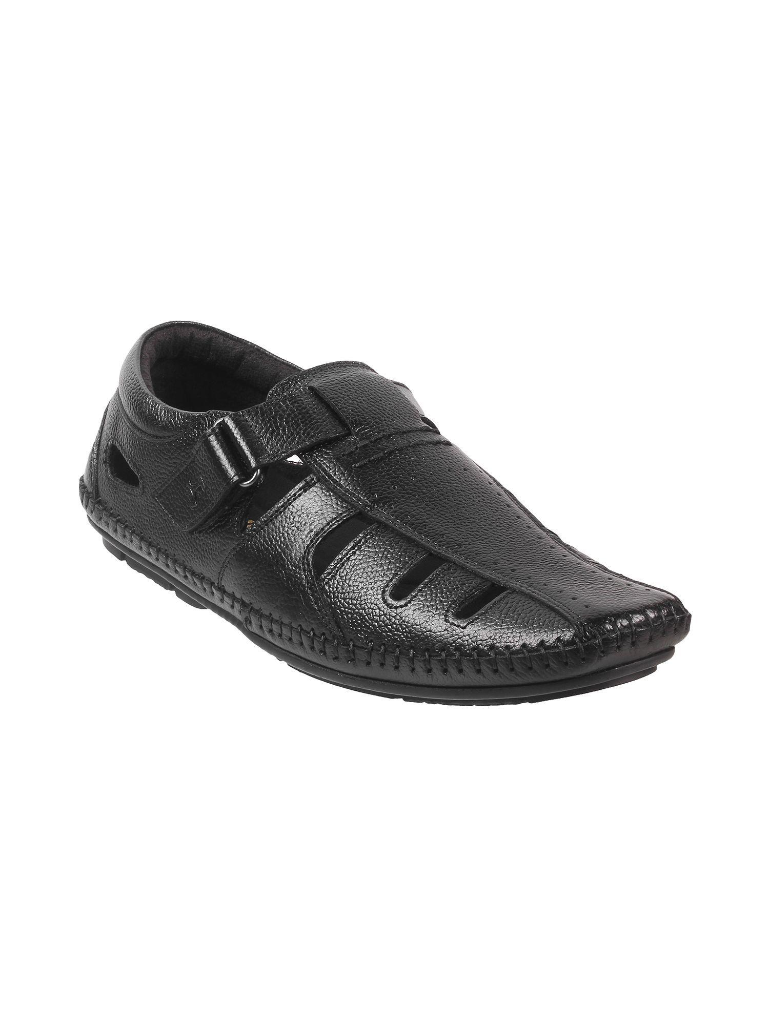 Black Solid Sandals