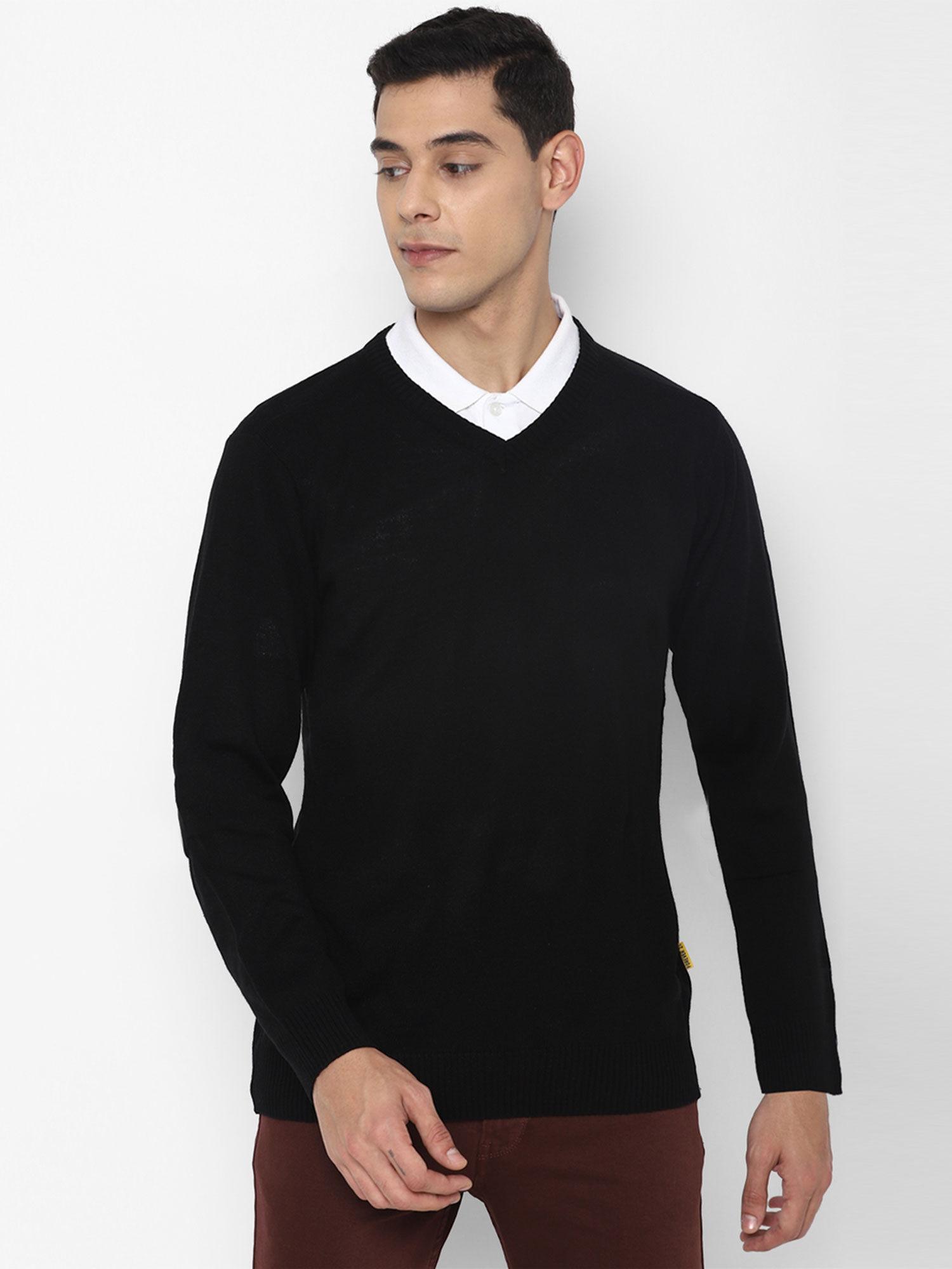 black-solid-sweater