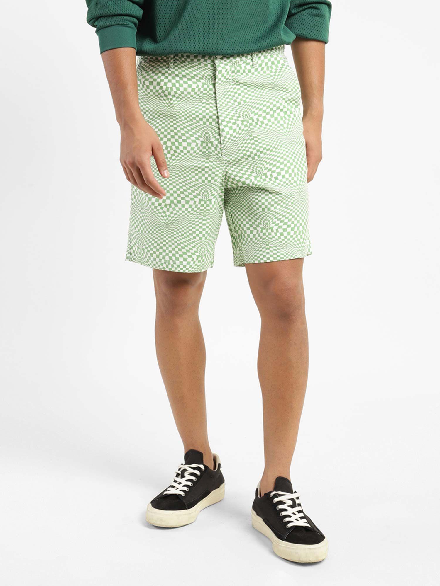 Men Tapered Fit Chino Shorts-Green