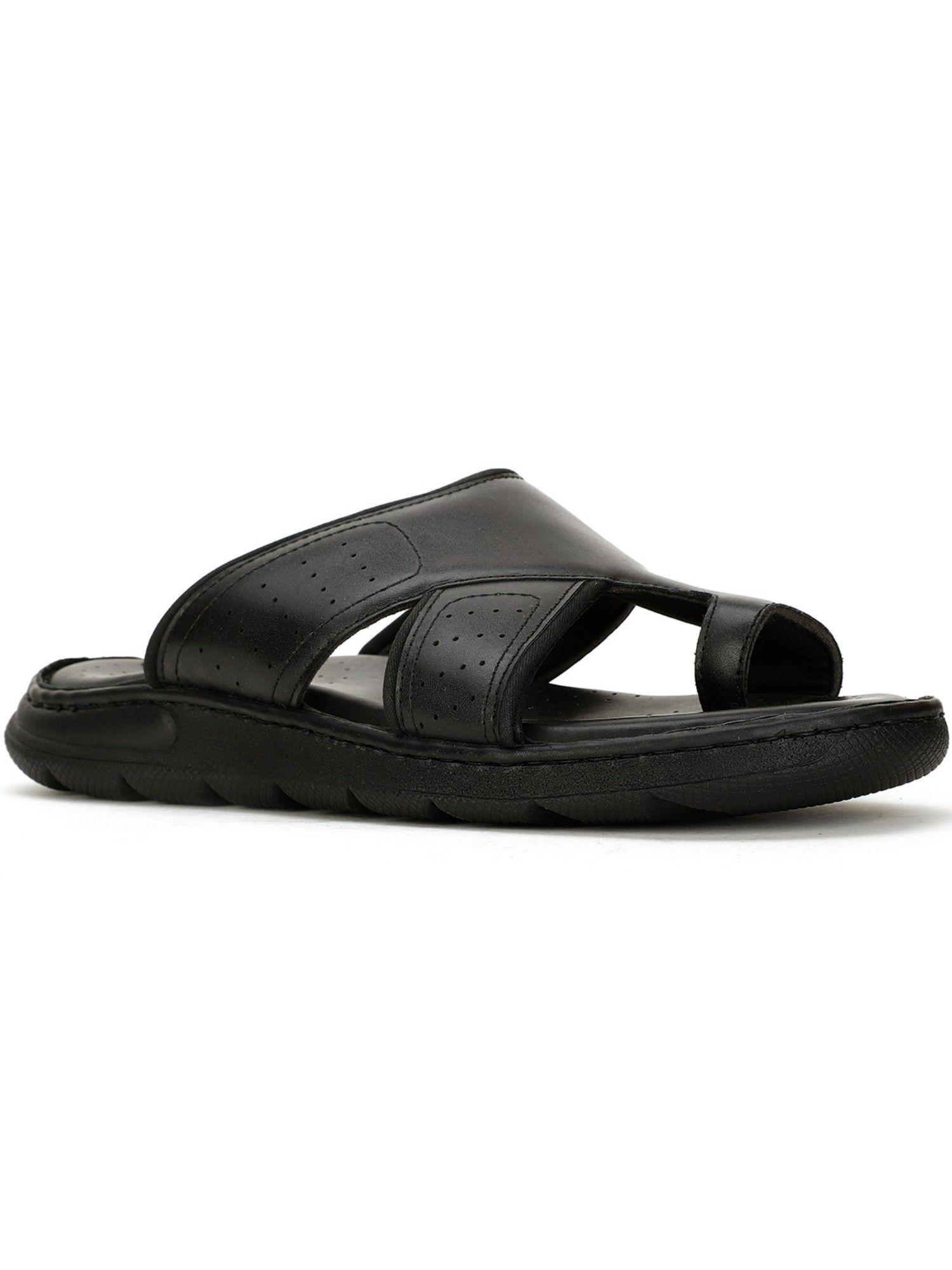 men-black-sandals