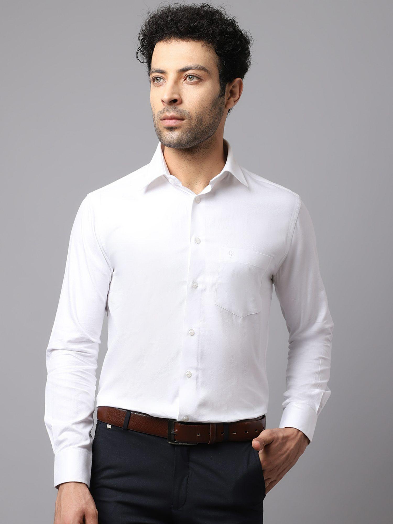 men-white-shirt