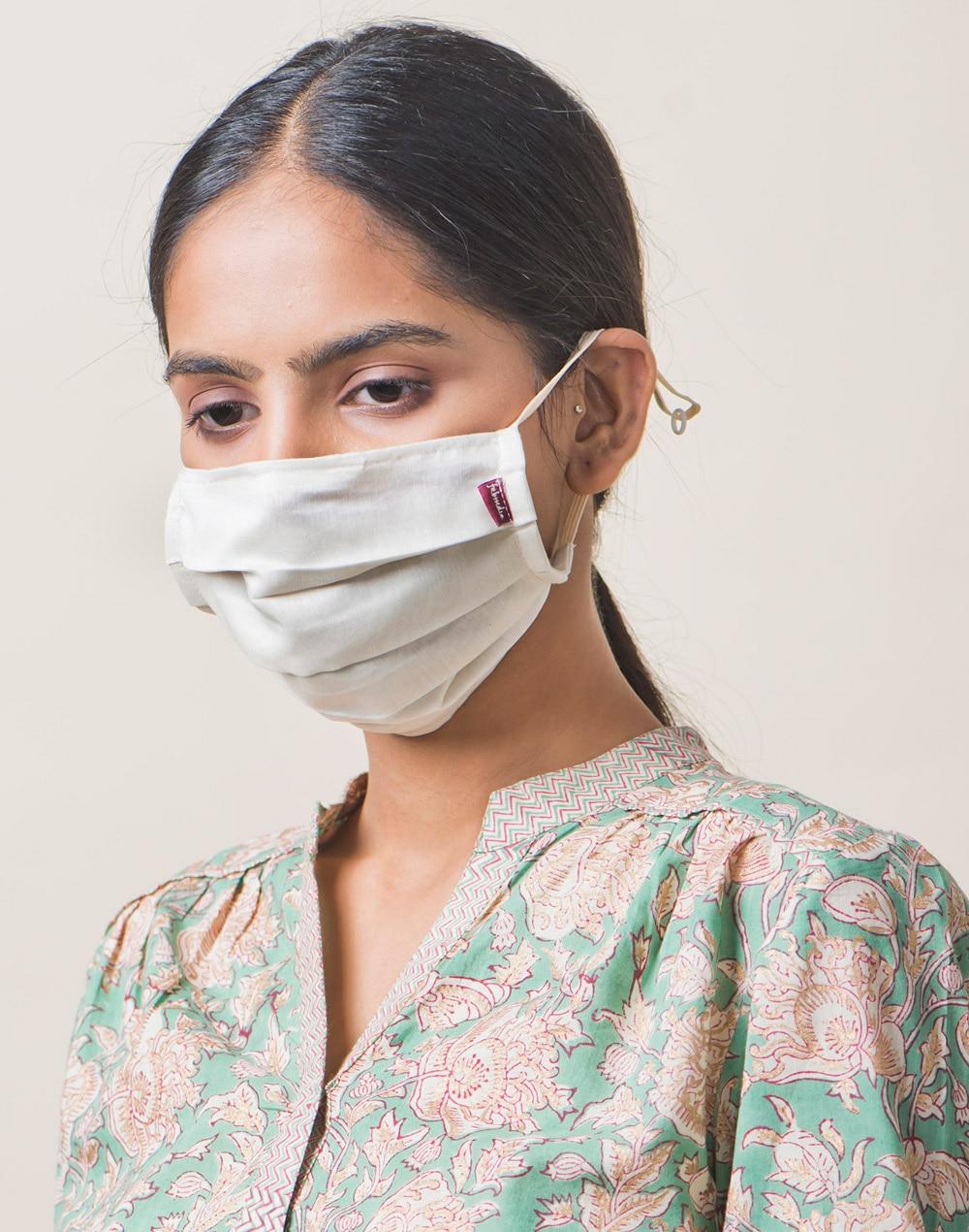 tri-color-pleated-cotton-silk-set-of-3-non-surgical-mask