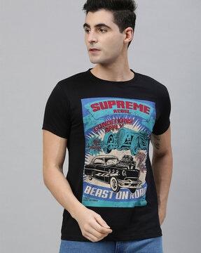 short-sleeves-t-shirt-with-graphic-detail