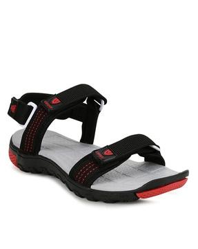 flat-heel-open-toe-sandals