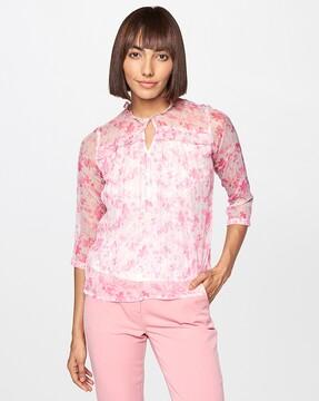 floral-print-top-with-keyhole-neckline