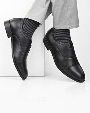 Formal Oxford Shoes with Toe-Cap