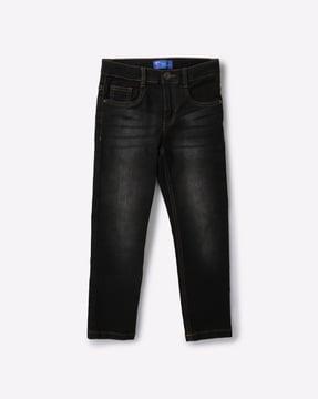washed-straight-fit-jeans