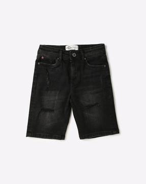 washed-shorts-with-distressing