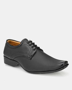 Textured Formal Lace-Up Shoes