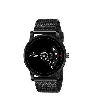Analogue Watch with Mesh Strap