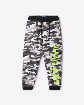 camouflage-print-joggers-with-drawstring-waist