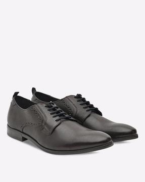 Derby Shoes with Broguing