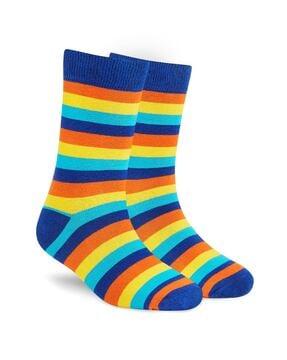 striped-mid-calf-length--socks