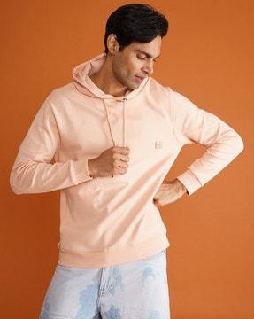 hooded-sweatshirt-with-drawstring
