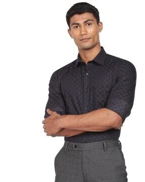 patterned-weave-cotton-shirt-with-patch-pocket