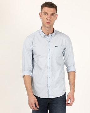 spread-collar-patch-pocket-shirt