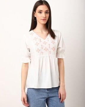 Women Floral Embroidered Tunic