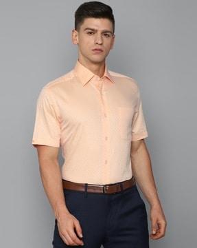 micro-print-spread-collar-shirt
