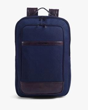 panelled-everyday-backpack-with-adjustable-straps