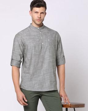 Heathered Slim Fit Popover Shirt with Band Collar