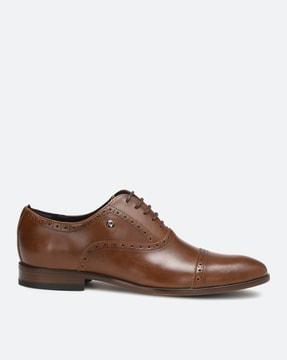 low-top-lace-up-oxford-shoes