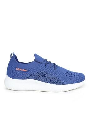 Sports Shoes with Mesh upper