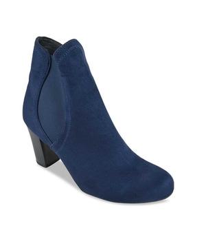 ankle-length-suede-boots